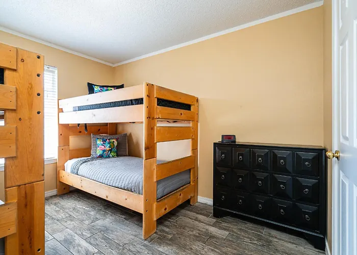 Windstarr Destin- Golf Cart Included, One Level, Close To Beach, Pet Friendly