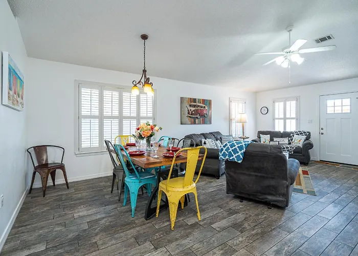 Windstarr Destin- Golf Cart Included, One Level, Close To Beach, Pet Friendly