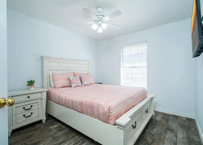 Windstarr Destin- Golf Cart Included, One Level, Close To Beach, Pet Friendly